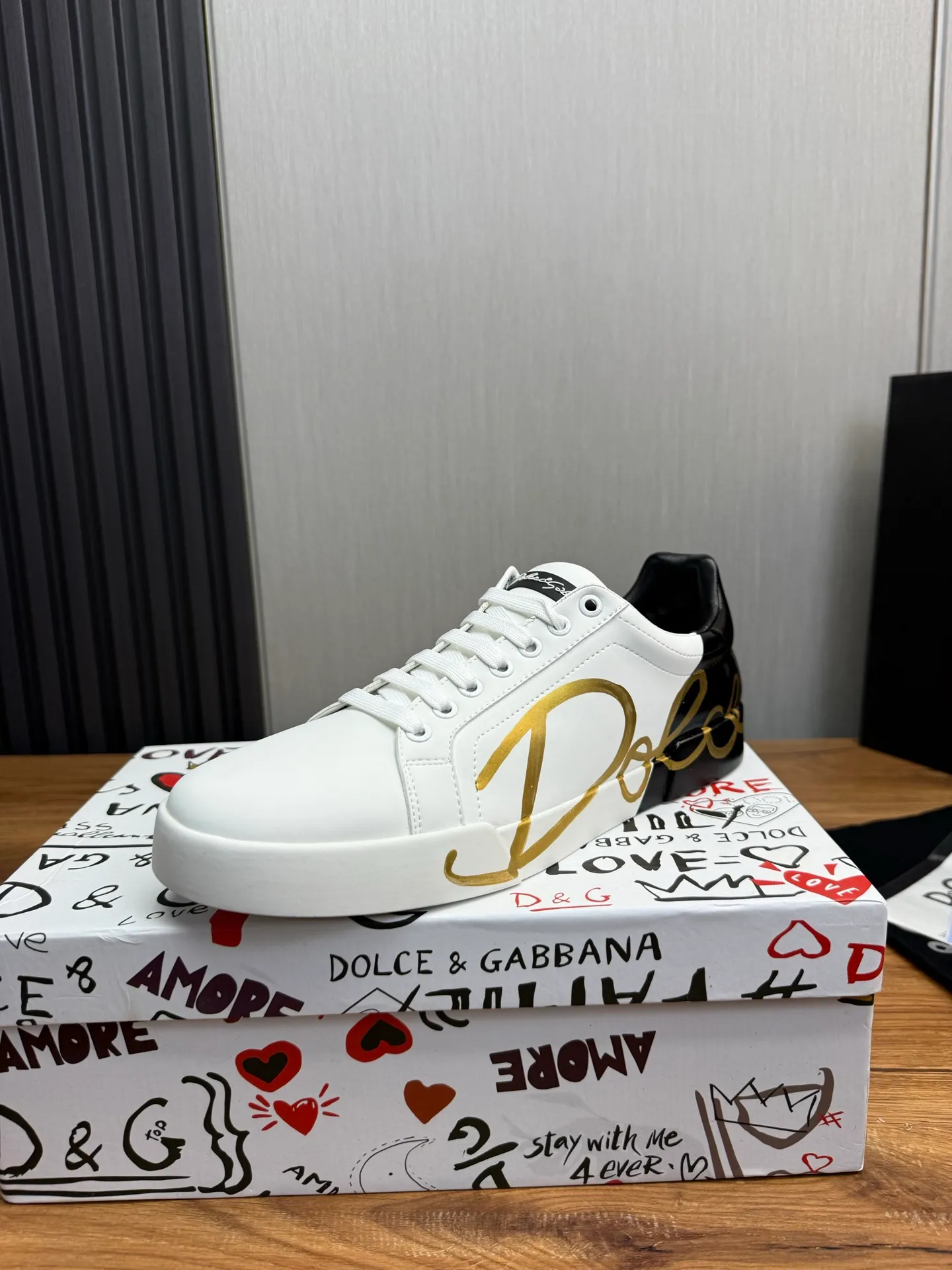 Men's men's shoes💰440💰Dolce & gabbana (DG) official website synchronized new models💥1 fashionable hot models: 1 Exclusive mold opening ✅Imported cowhide for the upper, unique brand style logo upper💥Sheepskin feet🐑Original private mold outsole✔️36-44 (38.45 custom-made, non-refundable)